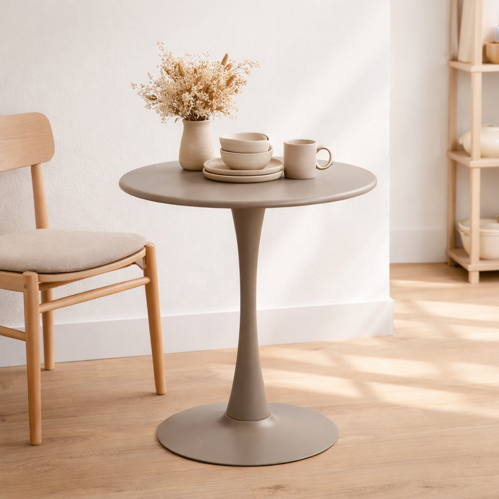 Table Bistro Meira, acier, taupe, ø60x72 cm en situation