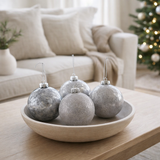 J-Line Boule de Noël Paillettes + Antique - verre - gris - boîte de 4 en situation