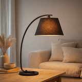 Lampe de table J-Line Arc - métal - noir en situation