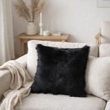 Coussin J-Line Peau de chèvre - fausse fourrure - noir en situation