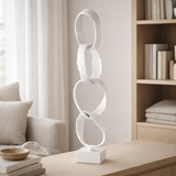 J-Line décoration Figurine Anneaux sur pied - aluminium - blanc - grand en situation