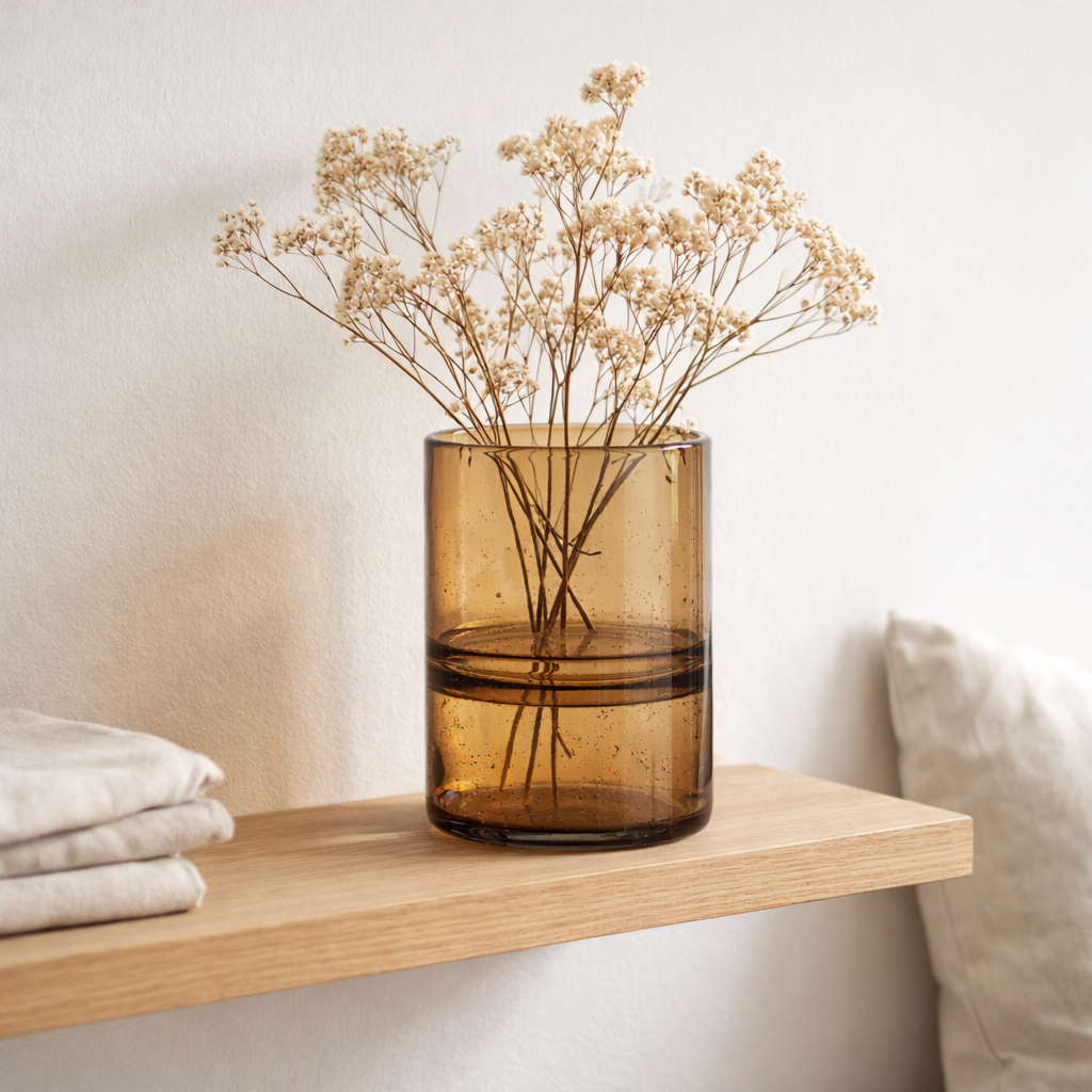 J-Ribbel de cylindre en vase en ligne - Verre - Amber - Ø 16 cm en situation