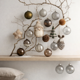 Boule de Noël J-Line Plain - verre - transparent/gris - petite - boîte de 6 en situation