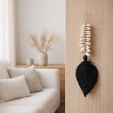 Suspension J-Line Plume + Coquillages - coton - noir en situation
