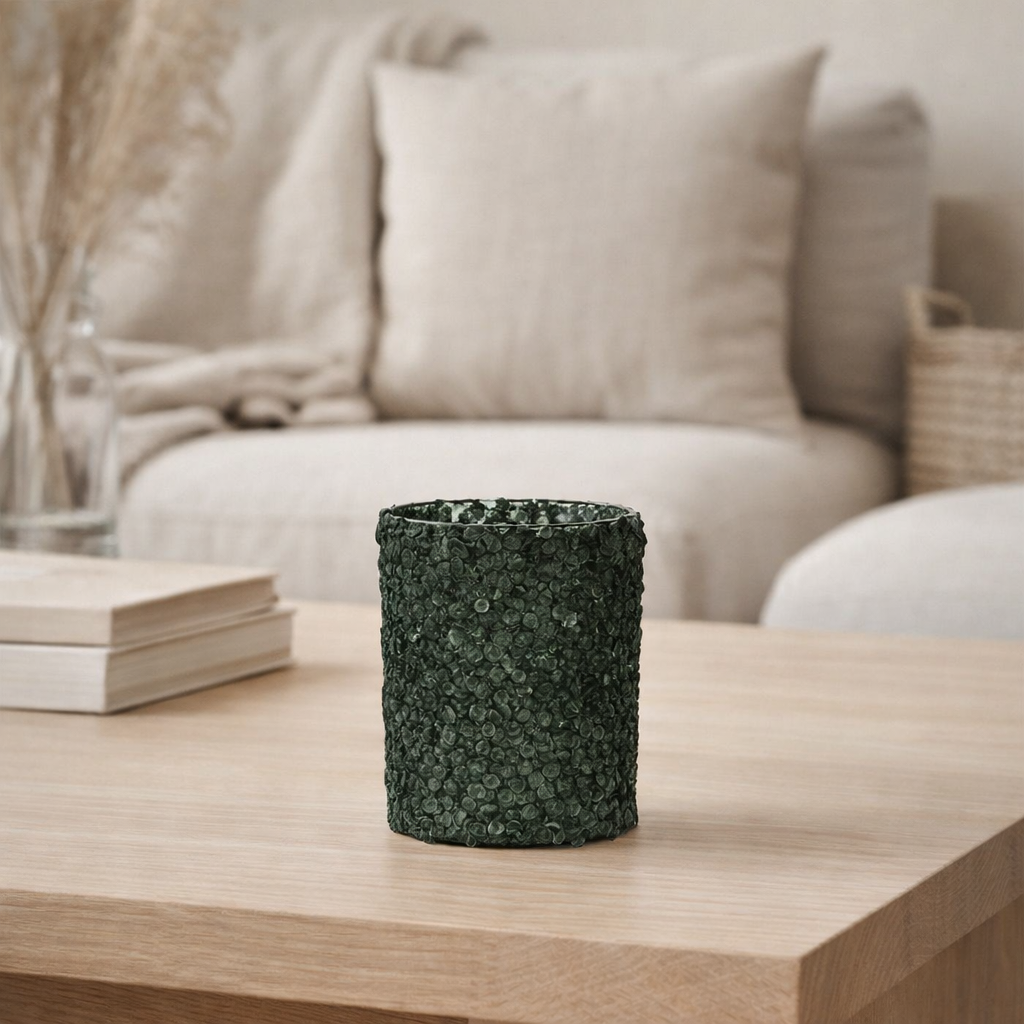 J-Line T-Light Holder Paillette Sucre Mat Vert Foncé Large en situation