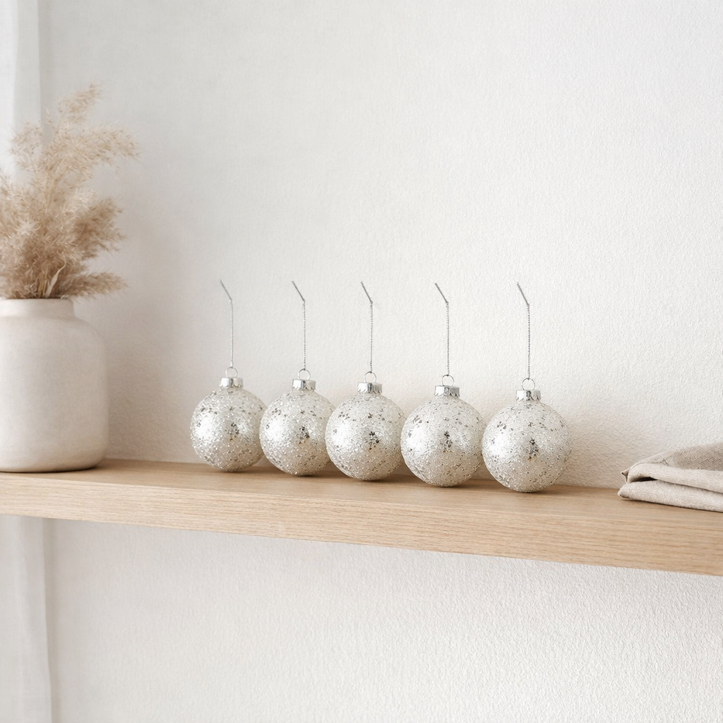 J-Line Boule de Noël Etoiles - verre - argent - petit - boîte de 6 en situation