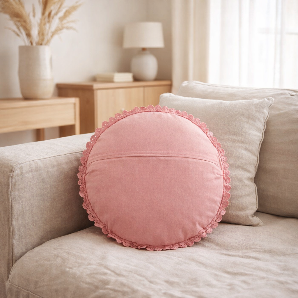 J-Line coussin rond Mia Kant - coton - rose en situation