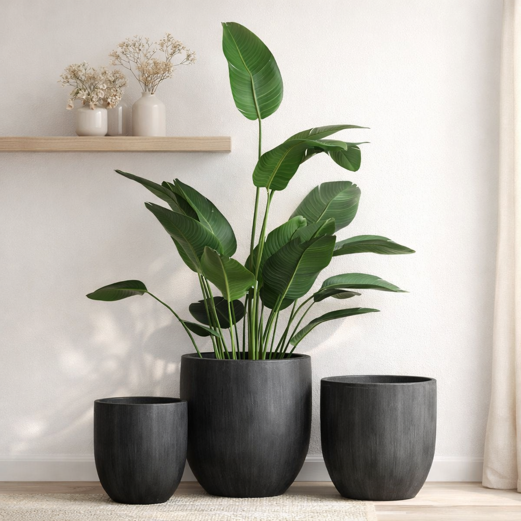 J -line Vase Round - Ceramics - Black - 3 pièces - Ø 55 cm en situation