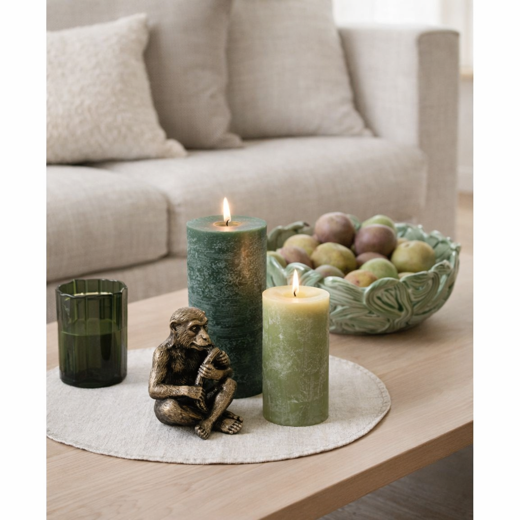 Bougie cylindrique J-Line - vert foncé - grande - 52U en situation
