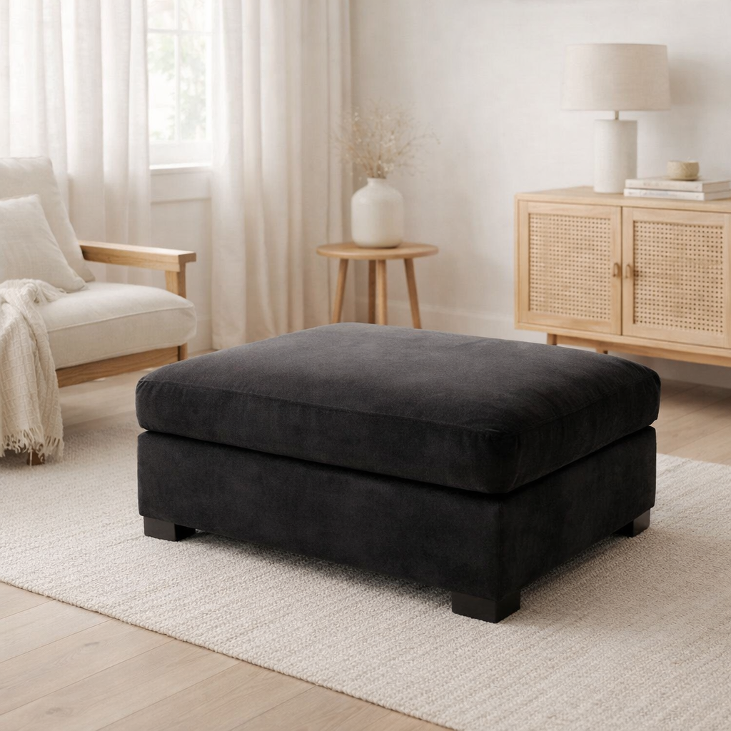 J -Lise Seat Ottoman 2 Pers - Velvet / Wood - noir en situation