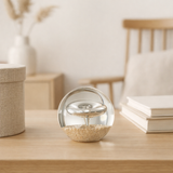 J-Line presse-papier Ring - verre - or - petit en situation