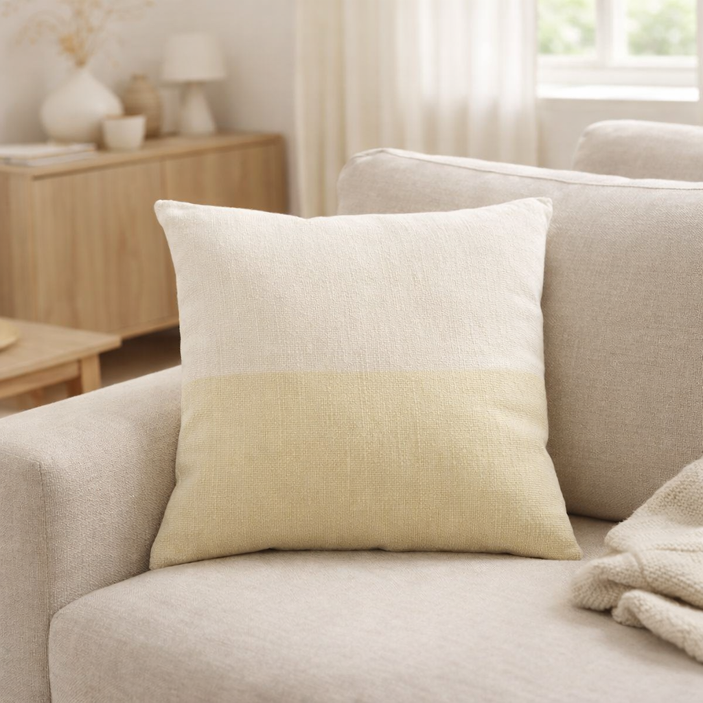 J-Line coussin Geo - textile - blanc/jaune clair en situation