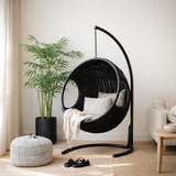 J-Line Palmier Bambou En Pot Plastique Vert/Noir Petit en situation