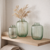 J-Stripes en vase en ligne - Verre - Green - Grand - 29,5 cm de haut en situation