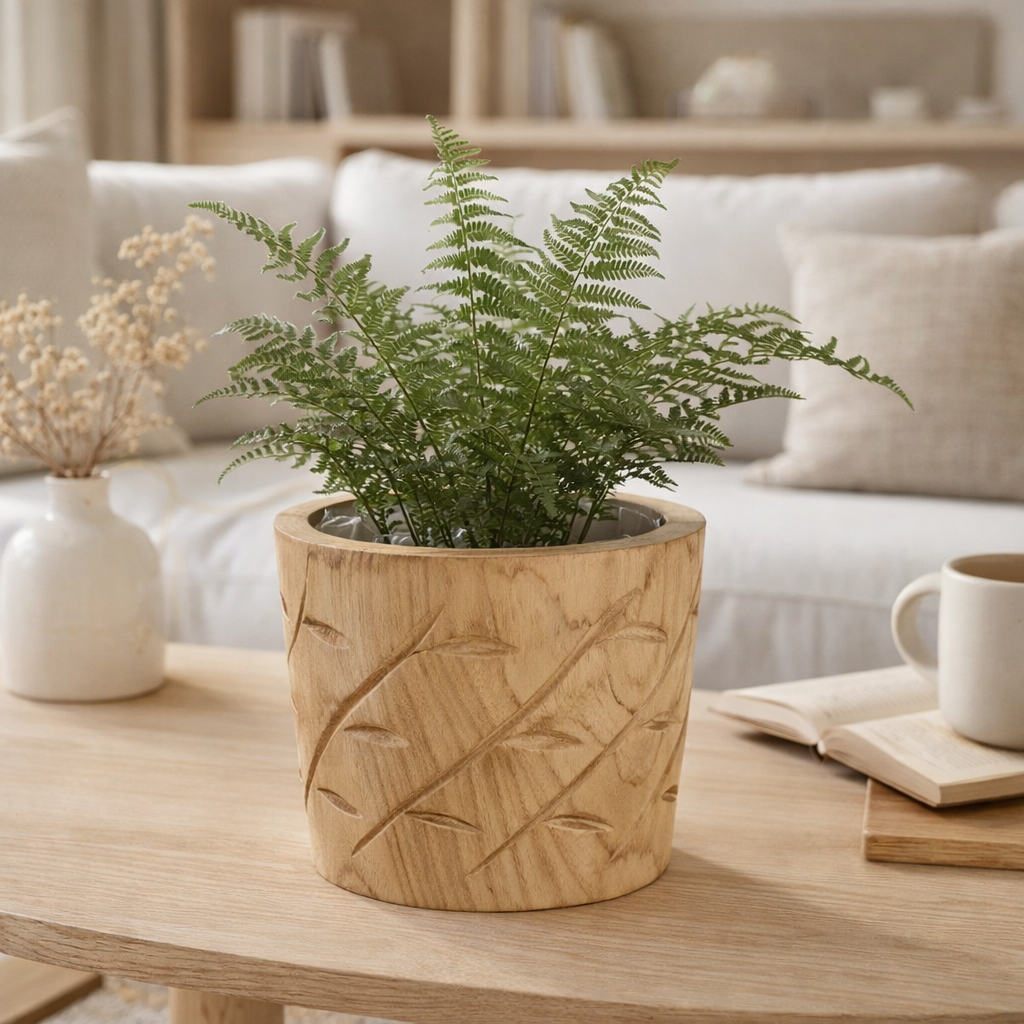 J -Line Flowerpot Slots - Wood - Natural - Medium - Ø 20 cm en situation