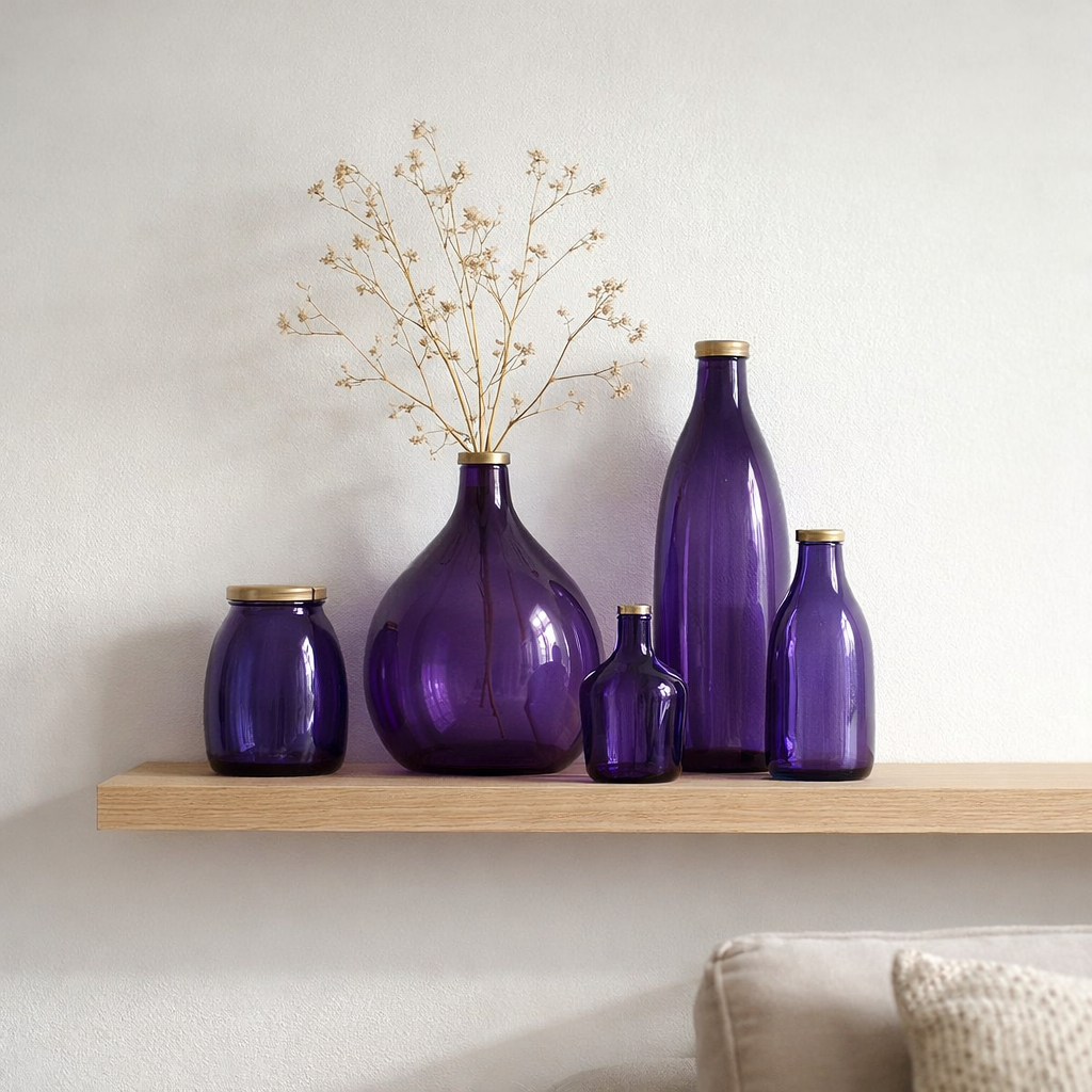 J-Line Vase Gold Board - Glass - Purple - Small - 28 cm de haut en situation