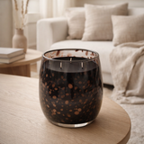 Bougie parfumée J-Line Mia - Cuir & Feuilles - verre - noir/mélange - M - 120U en situation