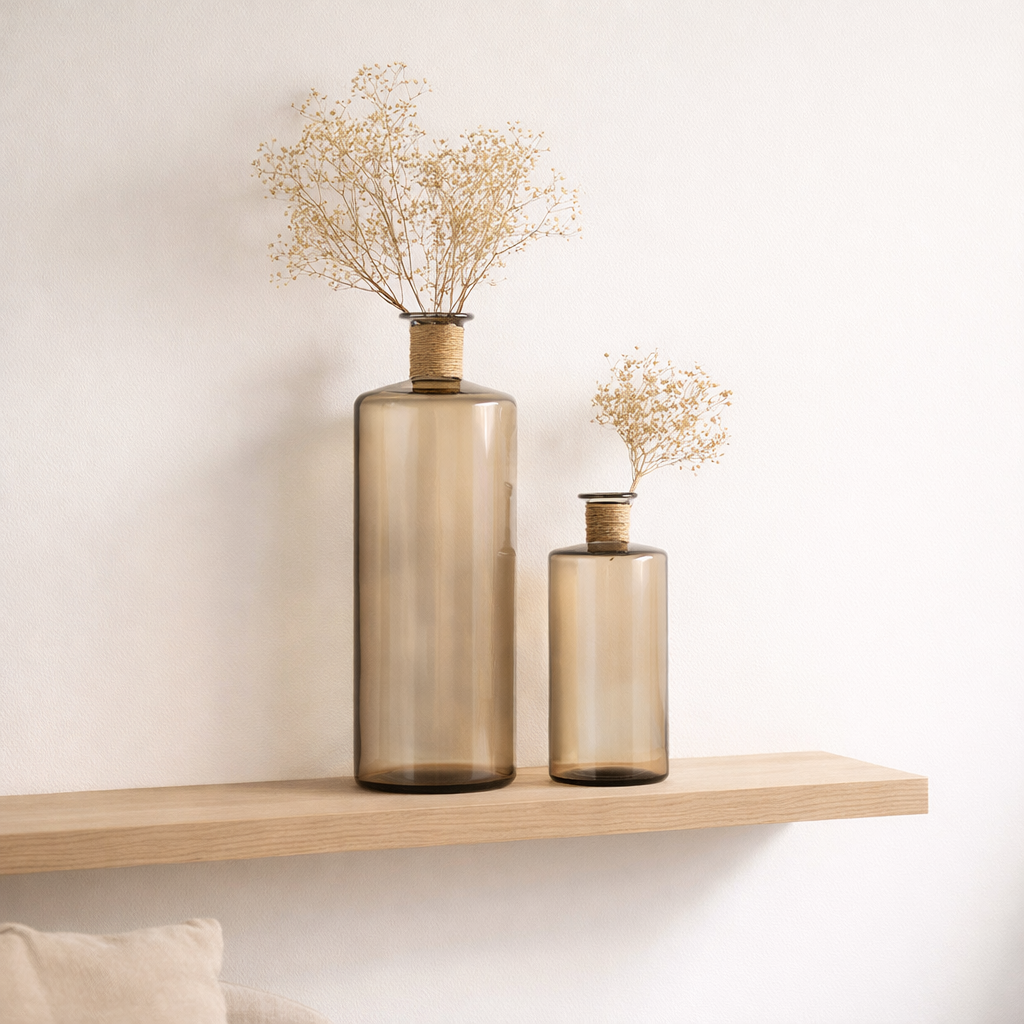 J -line Vase Safari large - verre - brun clair - petit - 75 cm de haut en situation