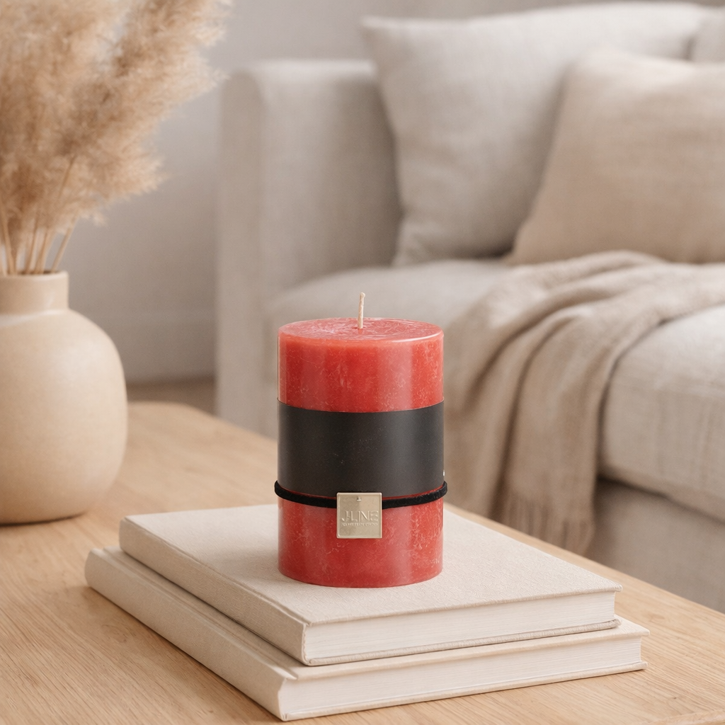 Bougie cylindrique J-Line - rouge - moyenne - 39U en situation