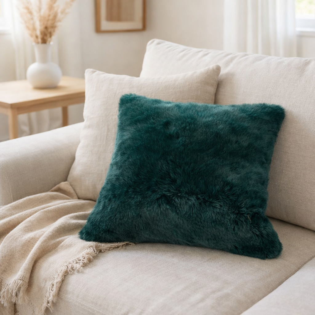 J-Line Cutie Coussin décoratif – Polyester – 45x45 cm – Vert foncé en situation