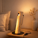 Lampe de table J-Line Silas Berangan - bois - naturel en situation