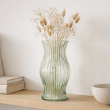 J-Line lanterne/vase Sev - verre - vert clair en situation
