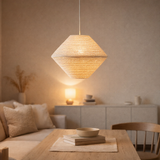 Lampe à suspension J-Line Ufo Raffia - blanche - grande en situation