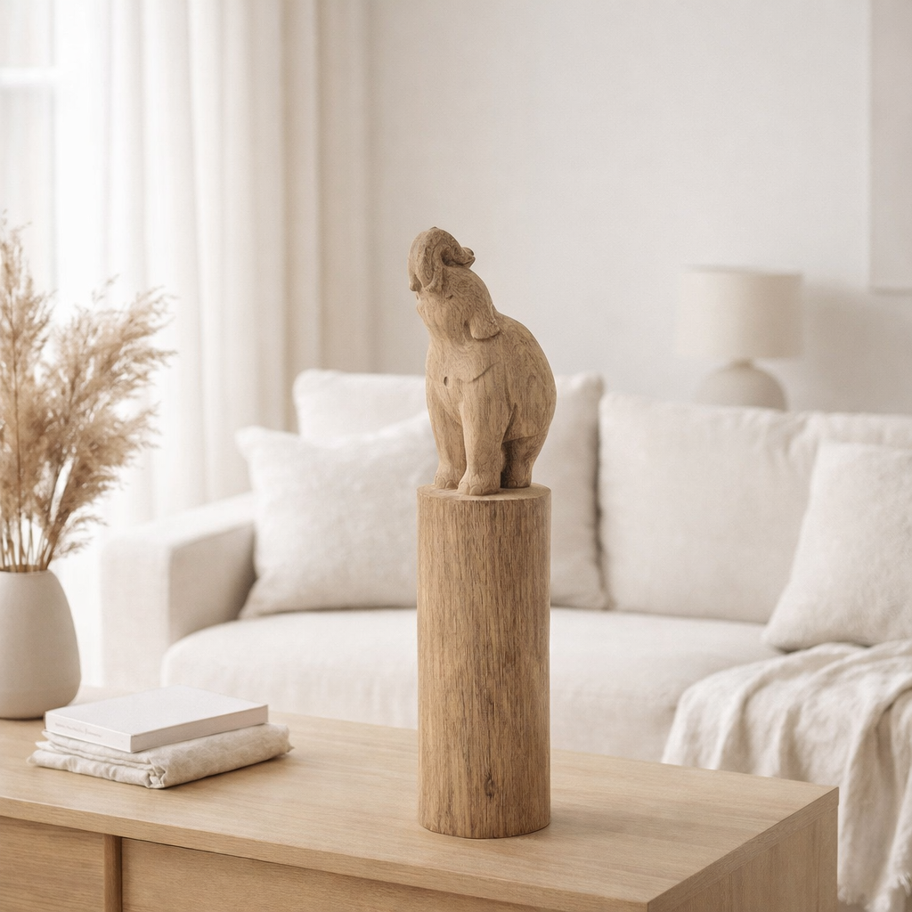 J-Line decoratie Olifant Op Boomstam - hout - naturel - petit en situation