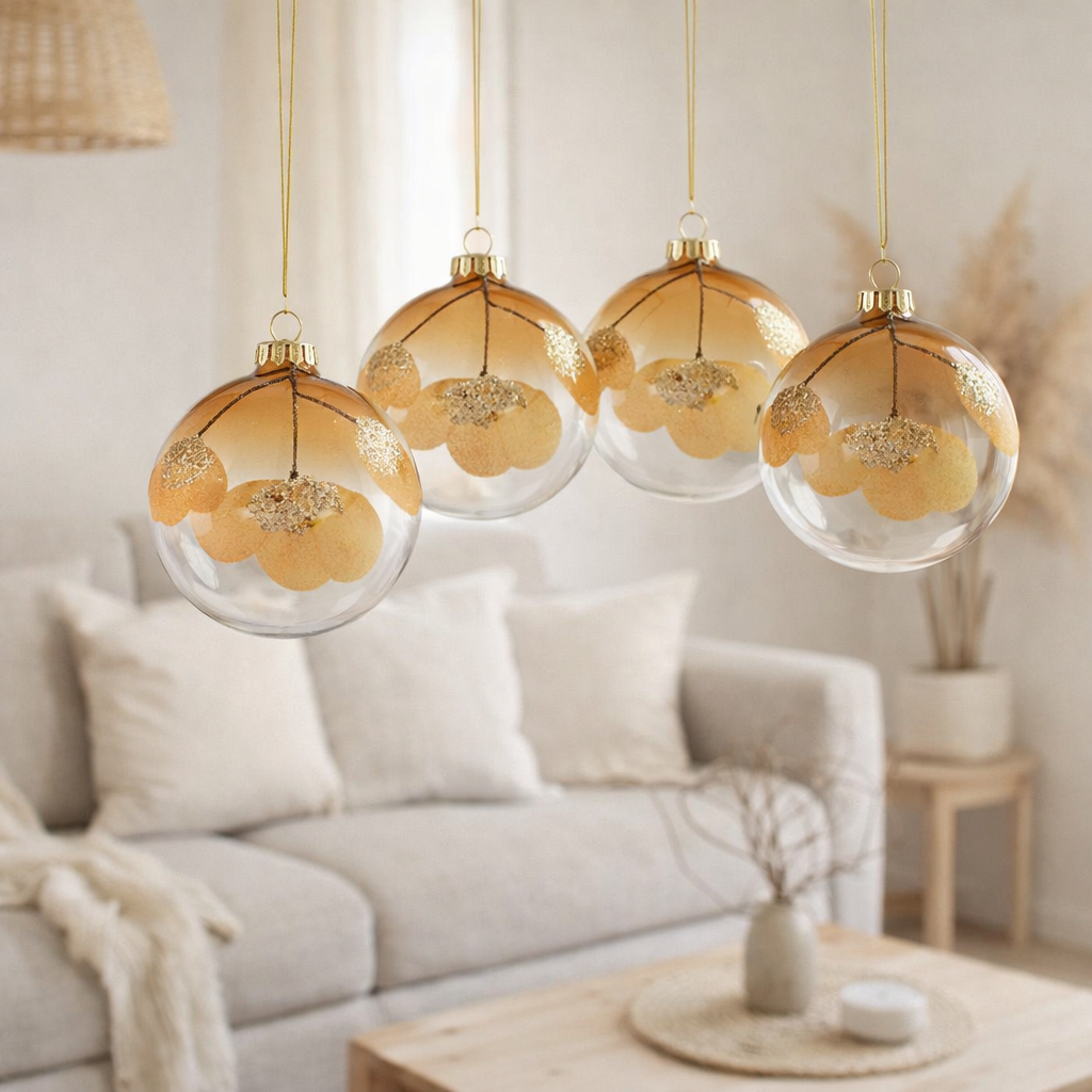 J-Line Boule de Noël Feuille Séchée - verre - transparent/ocre - M - 4 pcs. en situation