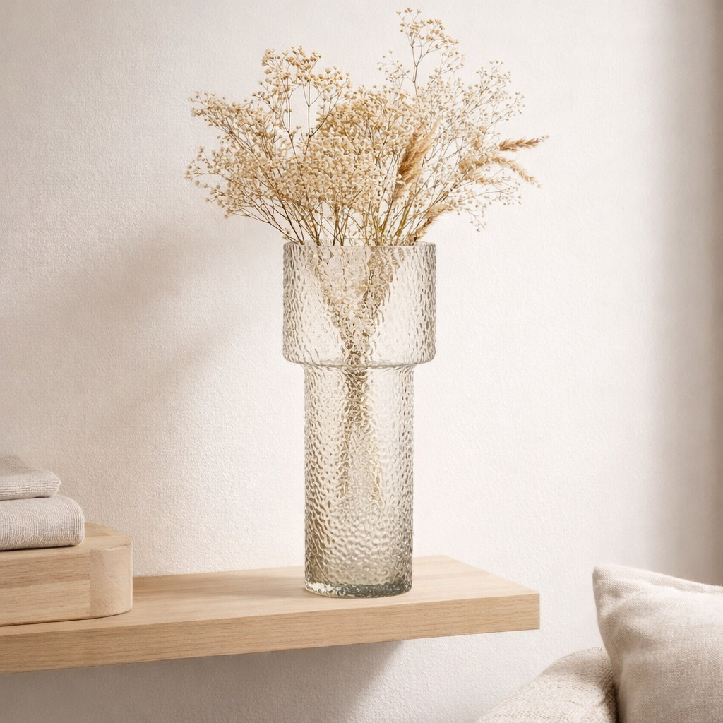 J -line Vase Betty - Glass - Transparent - Large - 4 cm de haut en situation