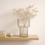 J -line Vase Betty - Glass - Transparent - Small - 30 cm de haut en situation