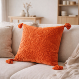 J-Line coussin Carré Fleurs + Pompons - velours - orange en situation
