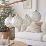 J-Line Boule de Noël Etoiles - verre - argent - grand - boîte de 4 en situation