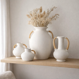 J -line Vase Leo - Ceramics - Terracotta - White / Naturel - 43 cm de haut en situation
