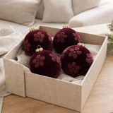 J-Line Boule de Noël Fleurs - velours/verre - bordeaux - grande - boîte de 4 en situation