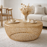J-Line Table Basse Ronde Basse Motif Corail Aluminium Doré - 115 x 114 x 31,5 cm en situation