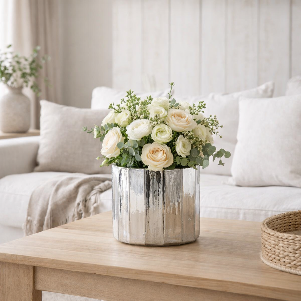 J -line Bloempot Ary - Céramique - Silver - Small - Ø 18 cm en situation