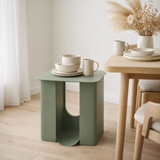 Table d'Appoint J-Line Carrée Métal Vert en situation