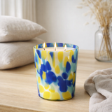 Bougie parfumée J-Line Noa - Thé Blanc - verre - rouge/jaune - moyen - 68U en situation