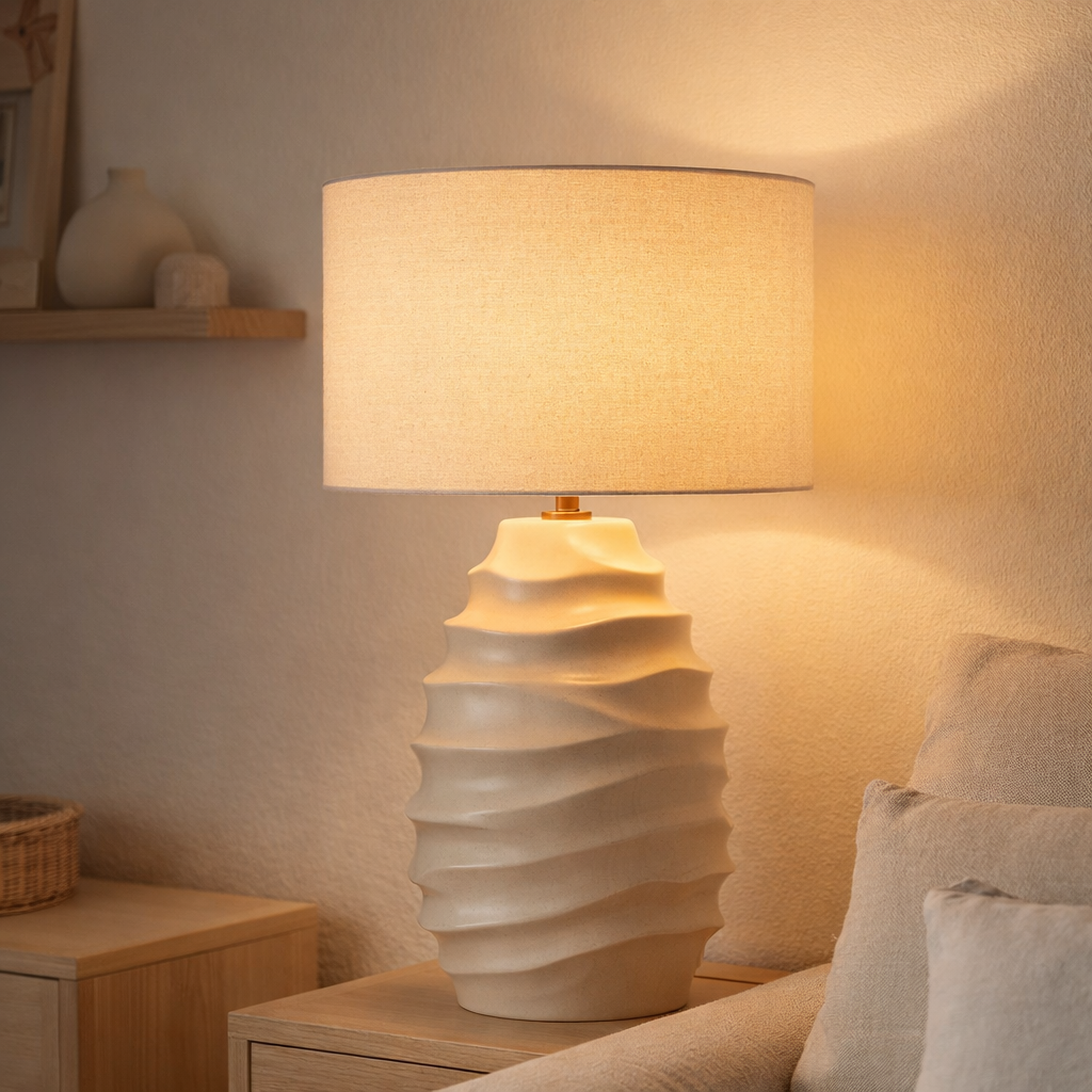 Lampe J-Line Golf - céramique - beige en situation