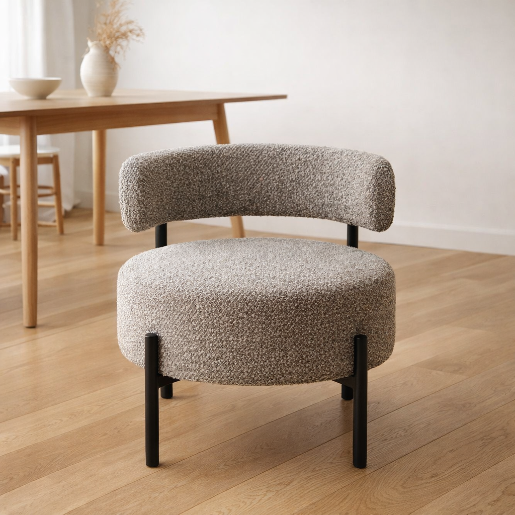J-Lounge Chair Bouclé - Multiplex / Polyester - Gris / noir en situation