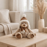 J-Line Ours+Chapeau Peluche Polyester Marron Petit en situation