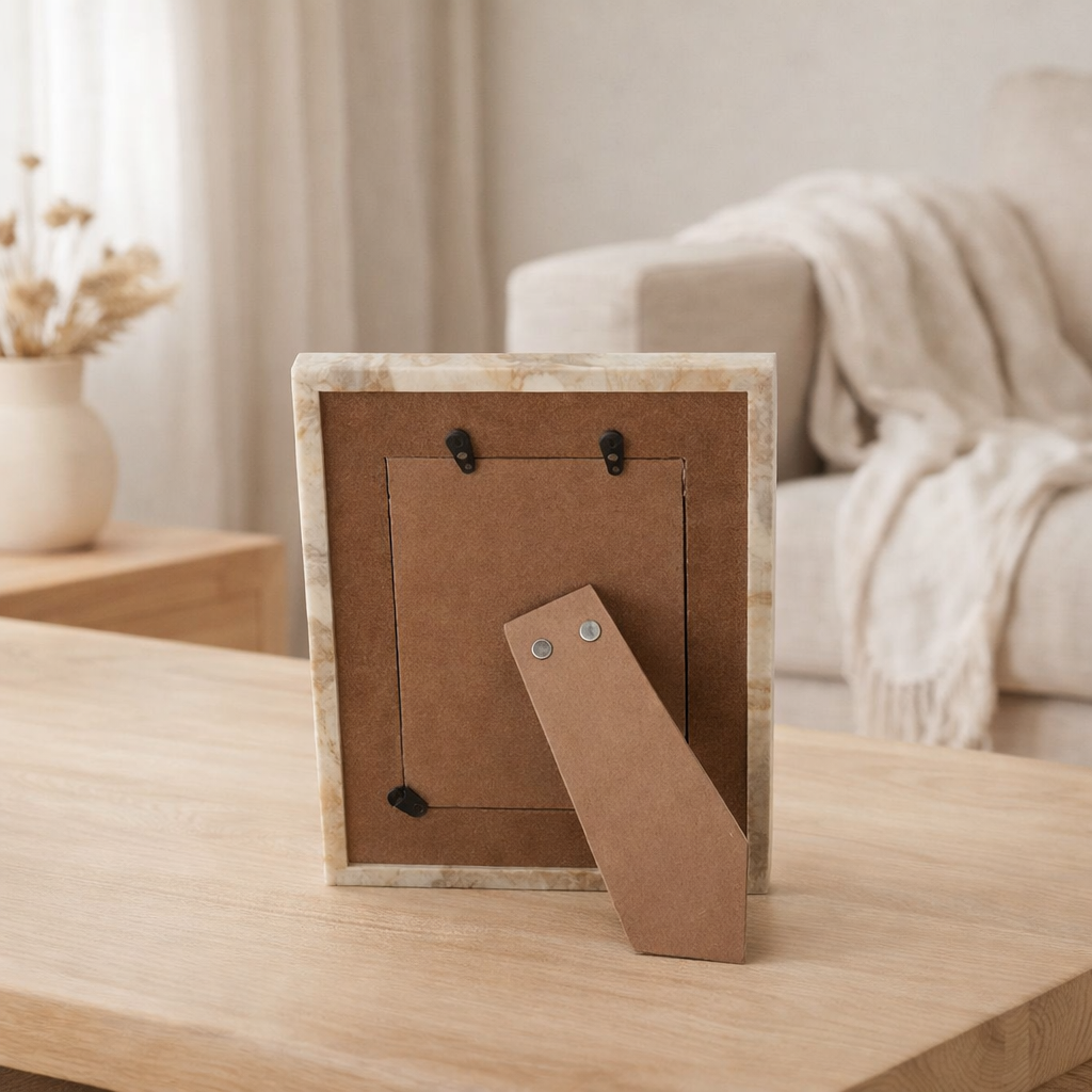 Cadre photo J-Line - cadre photo Marbre - pierre - beige - grand en situation