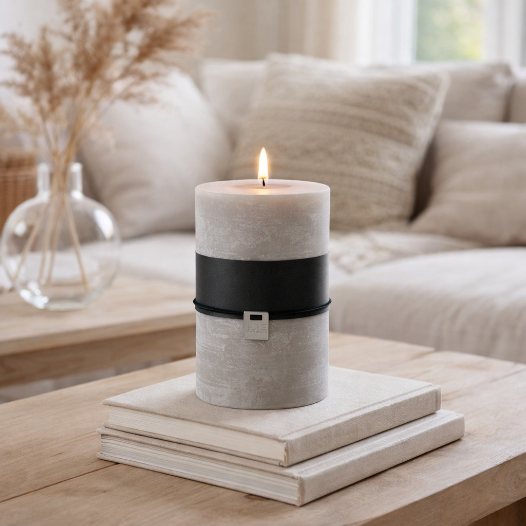 Bougie cylindrique J-Line - gris clair - XXL - 110U en situation