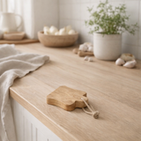 Planche à découper J-Line Organic - bois - naturel - mini en situation