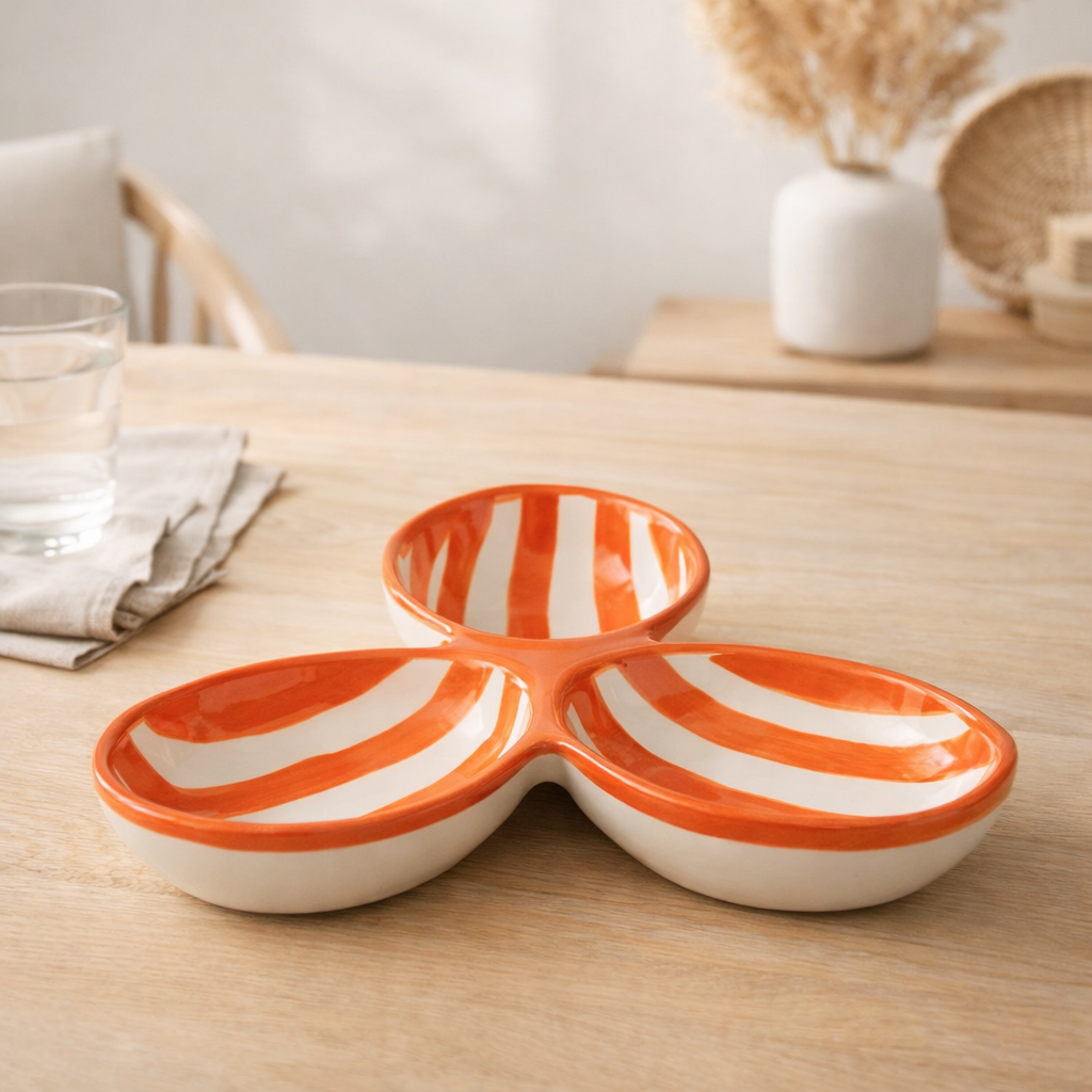 J -Liline Scale Scale Grenade Stripes Clover - Ceramics - White / Orange en situation