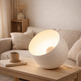 Lampe de table J-Line - métal - blanc - grande en situation