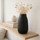 J-Notches de vase en ligne - Verre - noir / or - moyen - 26 cm de haut en situation
