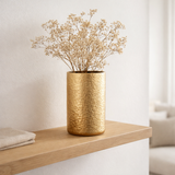 J -line vase Gatsby - Céramique - Gold - Small - 22 cm de haut en situation