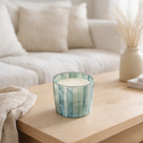 Bougie parfumée J-Line Noa - Seaside Bliss - verre - bleu clair - petite - 45U en situation